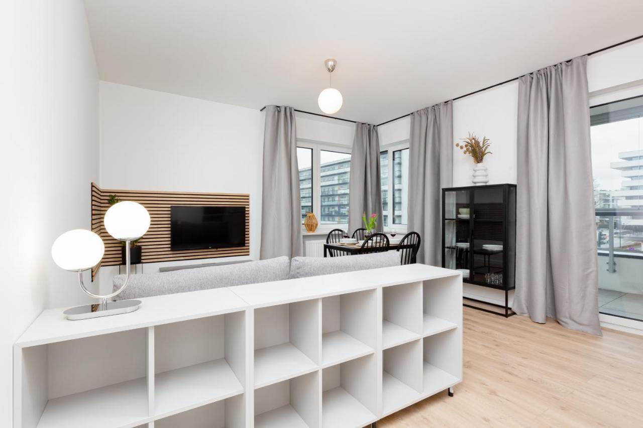 Artistic Zoliborz Apartments By Noclegi Renters Варшава Екстериор снимка