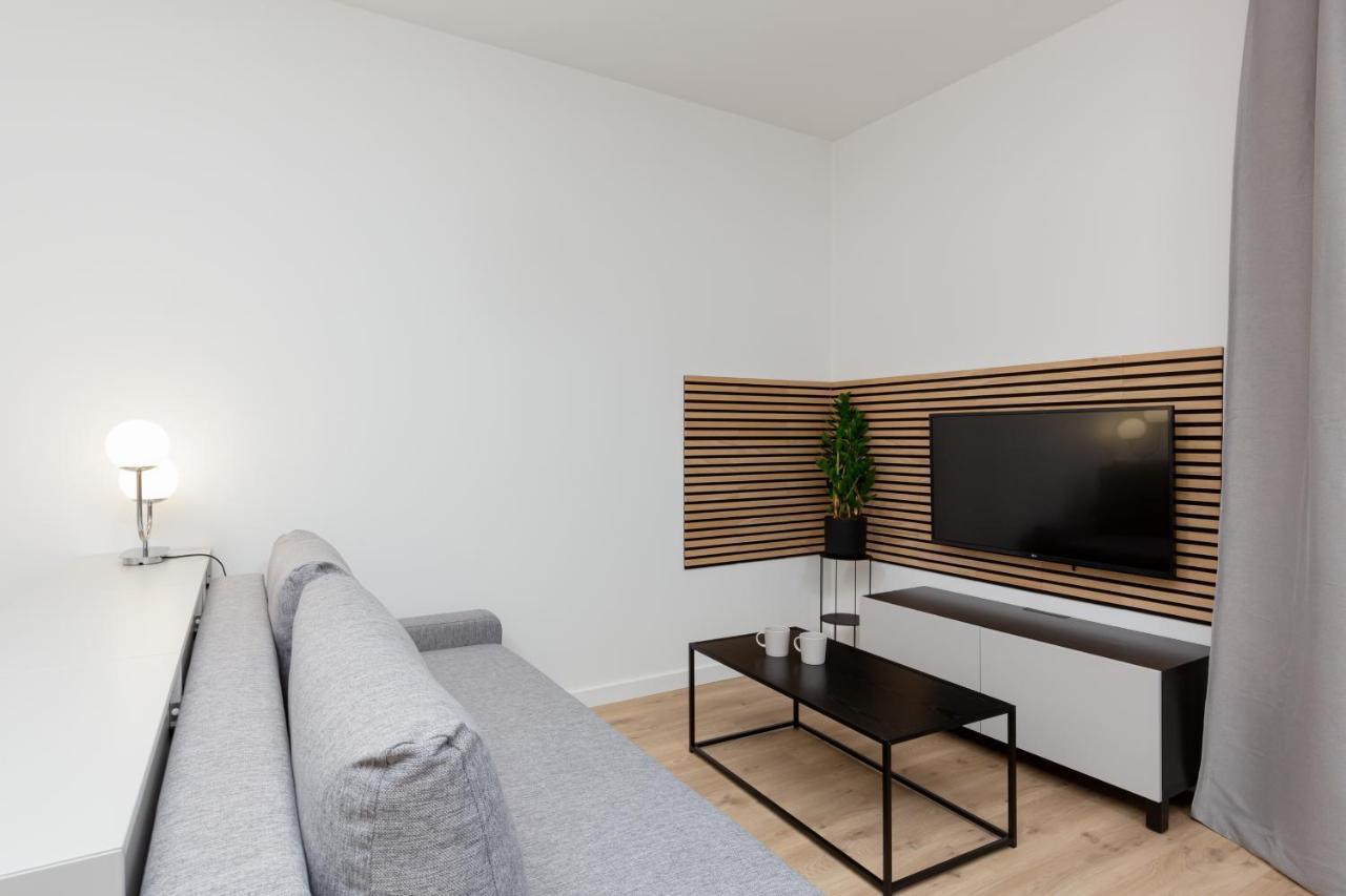 Artistic Zoliborz Apartments By Noclegi Renters Варшава Екстериор снимка