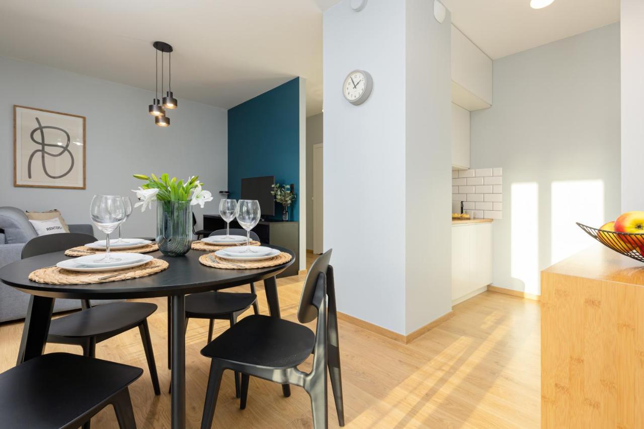 Artistic Zoliborz Apartments By Noclegi Renters Варшава Екстериор снимка